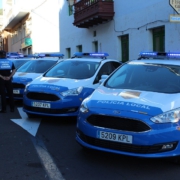 La Policía Local de Granadilla de Abona presenta sus nuevos vehículos. «Imagen generada por IA, cumplimiento EU AI Act»